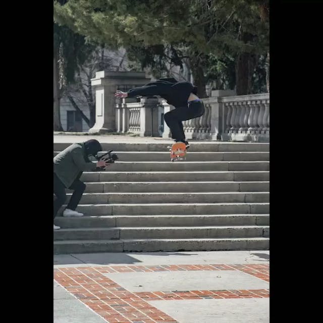 @maxbeezzy - fakie flip civic sequence w/ @mauxmcf